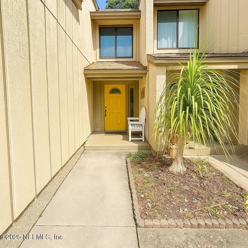 13-3165 1st Ave, Fernandina Beach, FL, 32034-6020 | Card Image