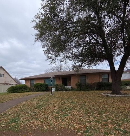 2214 Trinidad Dr, Dallas, TX, 75232-2752 | Card Image