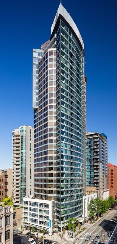 3303-2015 2nd Ave, Seattle, WA, 98121-4012 | Card Image