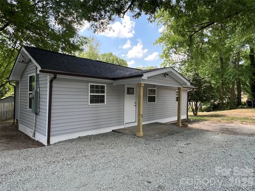 511 Murphy St, Kannapolis, NC, 28081-4830 | Card Image