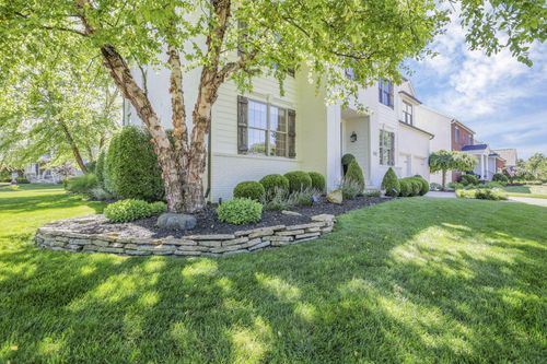 8210 Garden Dr, Pickerington, OH, 43147-7742 | Card Image