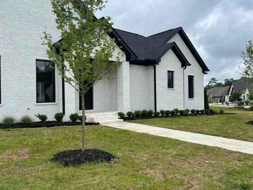 2 Fletcher Ridge Cir, Little Rock, AR, 72223-9075 | Card Image