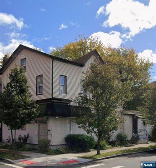 80 Montgomery St, Paterson, NJ, 07501-1118 | Card Image