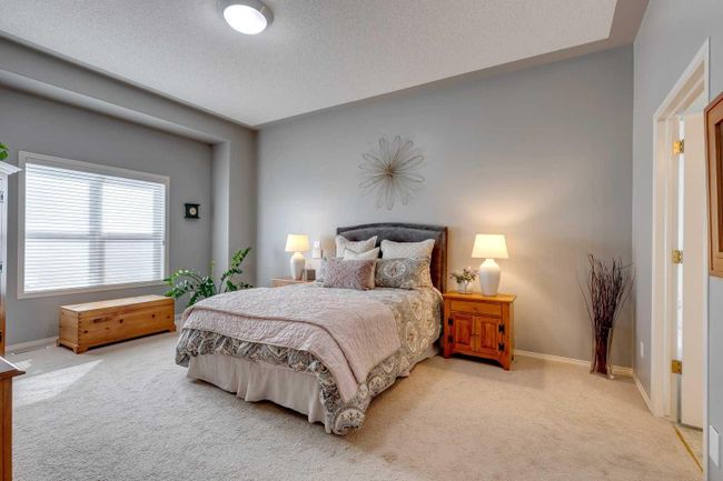 22 Mt Alberta Manor Se, Home with 4 bedrooms, 3 bathrooms and 4 parking in Calgary AB | Image 16