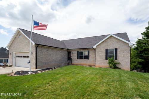 280 Hilltop Dr, Lenoir City, TN, 37772-5286 | Card Image