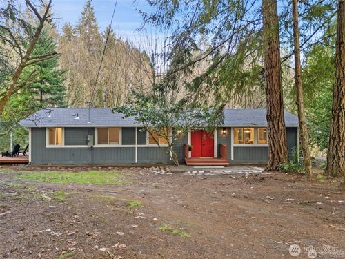 13080 Old Military Rd Ne, Poulsbo, WA, 98370-7986 | Card Image