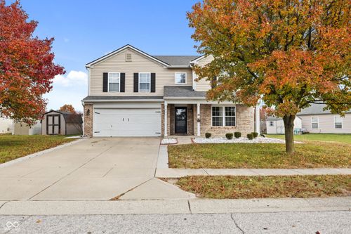 911 Needle Ridge Ln, Brownsburg, IN, 46112-8174 | Card Image