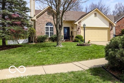701 Danver Ln, Beech Grove, IN, 46107-3329 | Card Image