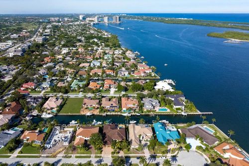 130 Bowsprit Dr, North Palm Beach, FL, 33408-5051 | Card Image