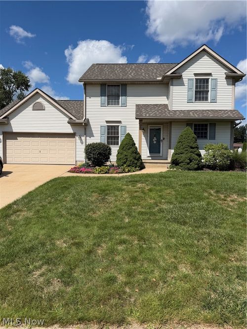 386 Shaw Ave Ne, Massillon, OH, 44646-4300 | Card Image