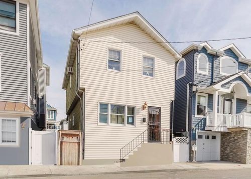 116 Beach Ave, Bellmore, NY, 11710-4703 | Card Image