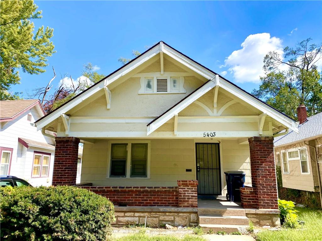 Woodland Ave, Kansas City, MO 64110