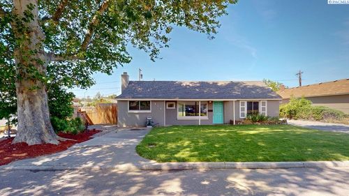 612 S Ione Street, Kennewick, WA, 99336 | Card Image