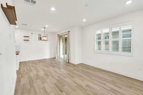10509 Tenor Way, Elk Grove, CA, 95757-6485 | Card Image