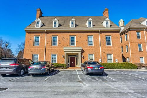 20a-20 Northwoods Blvd, Columbus, OH, 43235-4715 | Card Image