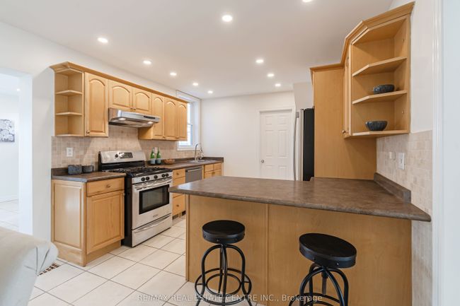 76 Cloverhill Rd, House other with 3 bedrooms, 3 bathrooms and 3 parking in Hamilton ON | Image 27