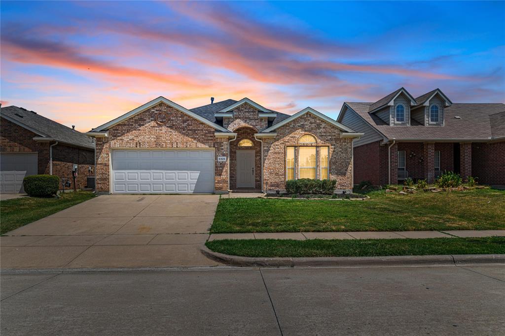 Kristen Dr, Fort Worth, TX 76131