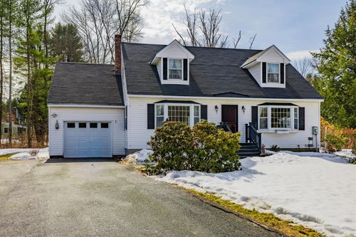 6 Wyeth Farm Cir, West Lebanon, NH, 03784-1133 | Card Image