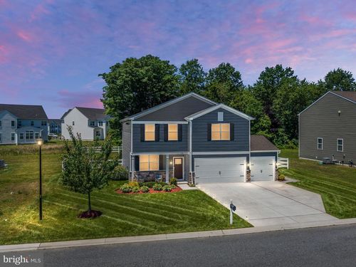 879 Red Maple Rd, SMYRNA, DE, 19977-5291 | Card Image