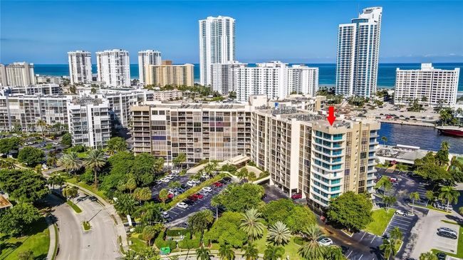 231 - 600 Parkview Dr, Condo with 3 bedrooms, 2 bathrooms and null parking in Hallandale Beach FL | Image 43