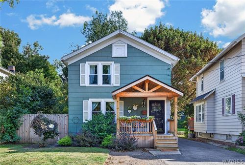 224 Pleasant Ave, Hamburg, NY, 14075-4830 | Card Image