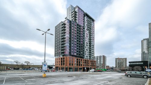 2408-200 Rue Marie-Charles-Le Moyne, Longueuil, QC, J4K8C2 | Card Image