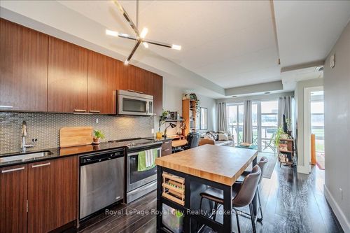 314-155 St Leger St, Kitchener, ON, N2H0B9 | Card Image