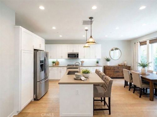 33 Fuchsia, Lake Forest, CA, 92630-1431 | Card Image