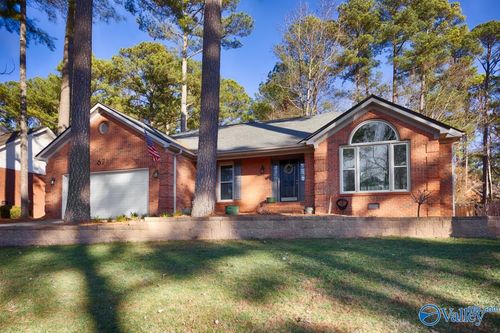 1671 Longleaf Dr Nw, Huntsville, AL, 35806-3432 | Card Image