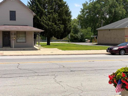 224 S State Street, South Whitley, IN, 46787 | Card Image