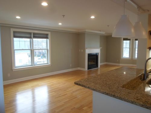 h-10 Porter St, Stoughton, MA, 02072-2903 | Card Image