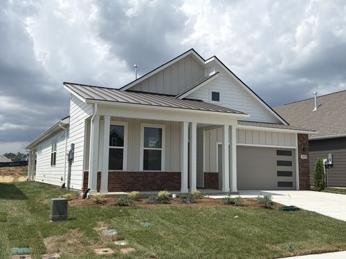 5232 Synergy Pvt Way, Gallatin, TN, 37066-5943 | Card Image
