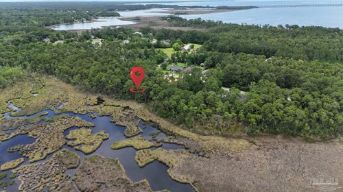 8 Sunset Bayou Dr, Milton, FL, 32583 | Card Image