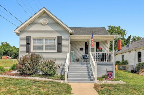 270 W College St, Rocky Mount, VA, 24151-1271 | Card Image