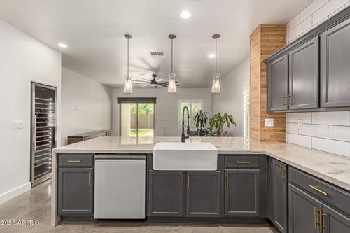 1653 W Straight Arrow Ln, Phoenix, AZ, 85085-6336 | Card Image