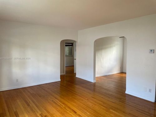 apt-1b-530 Sw 10th St, Miami, FL, 33130-3820 | Card Image