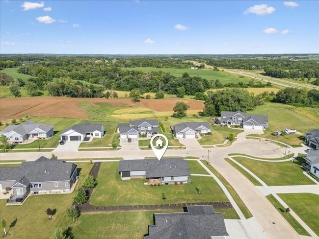 5112 Scenic View Ct Sw, House other with 5 bedrooms, 3 bathrooms and null parking in Cedar Rapids IA | Image 38