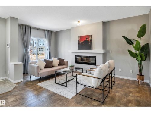 1271 Chappelle Blvd Sw, Edmonton, AB, T6W3R1 | Card Image