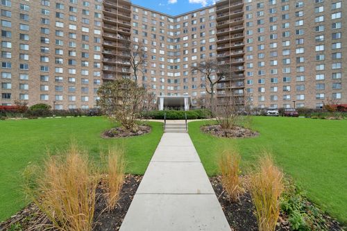 apt-709-6833 Kedzie Ave, Chicago, IL, 60645-2879 | Card Image