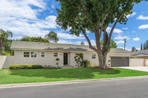 13082 Palomar Way, Santa Ana, CA, 92705 | Card Image