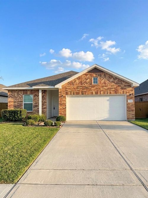 13301 Villa Sola Dr, La Marque, TX, 77568-2075 | Card Image