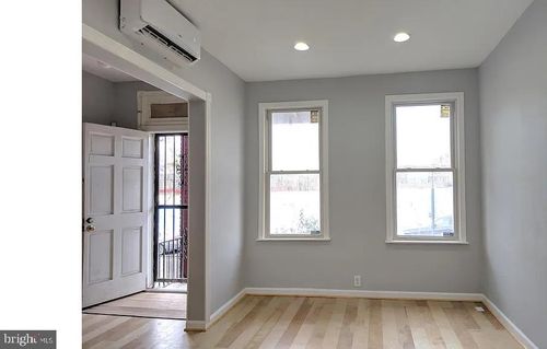 742 Columbia Rd Nw, WASHINGTON, DC, 20001-3802 | Card Image