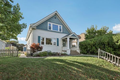 4533 N Bartlett Ave, Shorewood, WI, 53211-1510 | Card Image