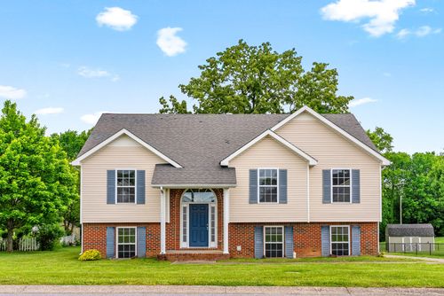 661 Fallbrook Ln, Clarksville, TN, 37040-5539 | Card Image