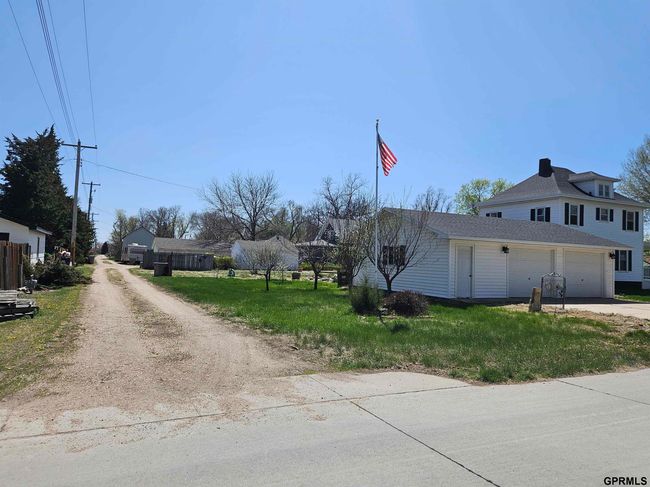 403 A St, House other with 4 bedrooms, 2 bathrooms and 2 parking in Shelton NE | Image 8