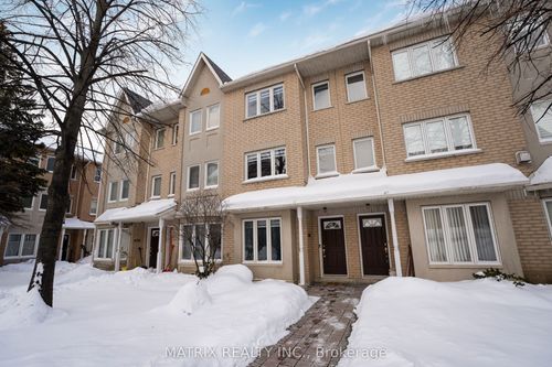 806-28 Rosebank Dr, Scarborough, ON, M1B5Z1 | Card Image