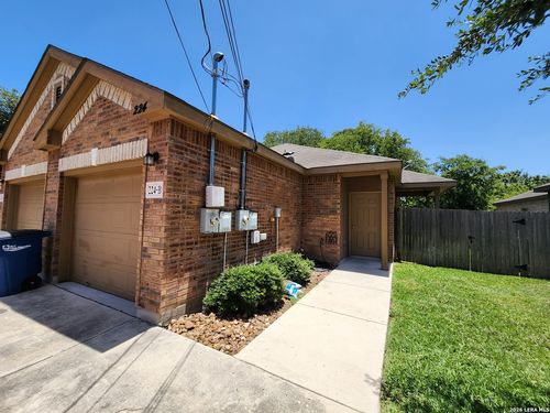 b-224 Anne Louise Dr, New Braunfels, TX, 78130-3493 | Card Image