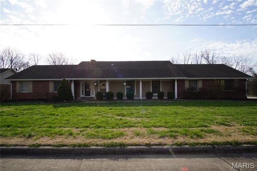 1402 Greenway Dr, Jackson, MO, 63755-2903 | Card Image