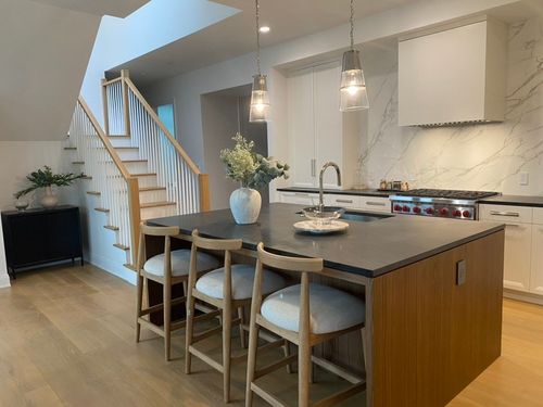unit-303-100 Linden St, Wellesley, MA, 02482-7981 | Card Image