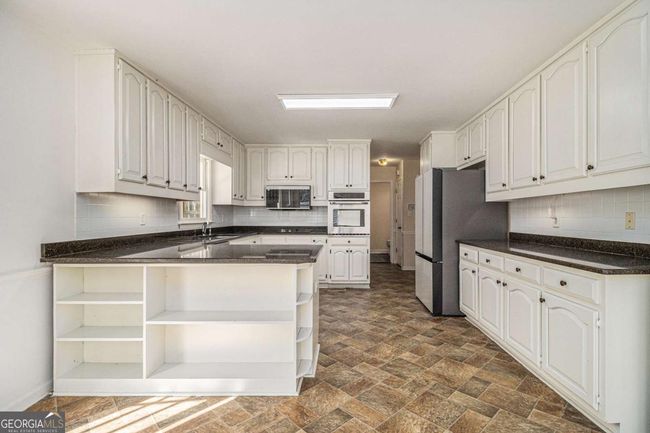 459 Rabbit Run, House other with 3 bedrooms, 3 bathrooms and 2 parking in Mcdonough GA | Image 12